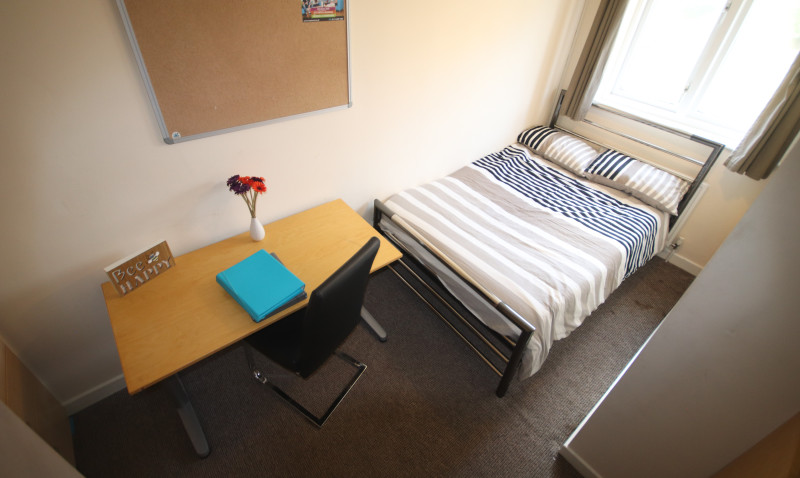 Bedroom 2 at 26 Broom Walk